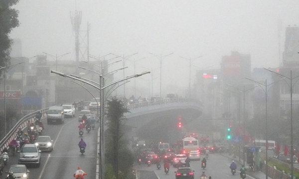Sáng 2/2, ô nhiễm không khí tại Hà Nội đứng đầu thế giới