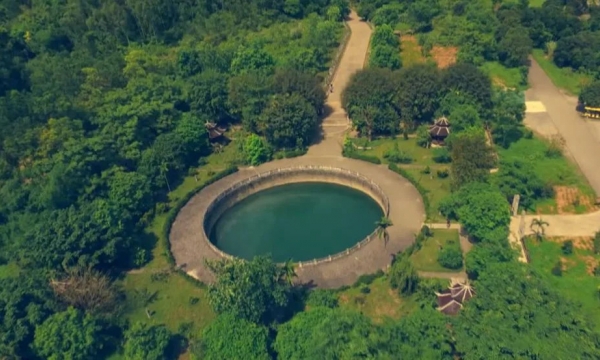 Giếng nước lập kỷ lục lớn nhất Việt Nam đã có cách đây 1.000 năm, chưa bao giờ cạn nước, nằm trong ngôi chùa nổi tiếng của miền Bắc
