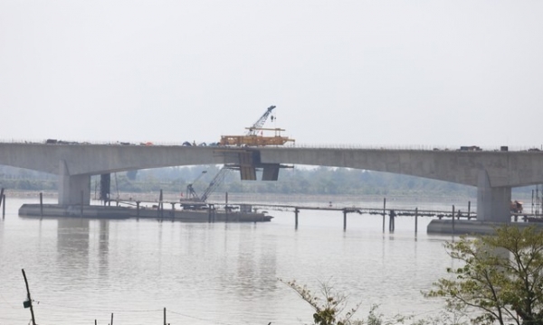 Lộ diện cây cầu vượt sông dài nhất cao tốc Bắc - Nam, vốn đầu tư vượt ngưỡng 1.000 tỷ đồng