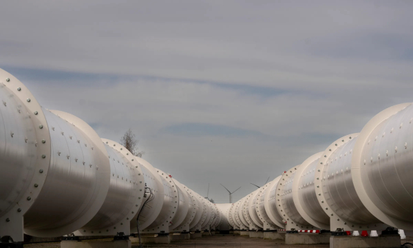 Mở đường hầm thử nghiệm tàu siêu tốc 1.000 km/h dài nhất châu Âu, được tạo thành từ 34 ống kim loại nối liền nhau