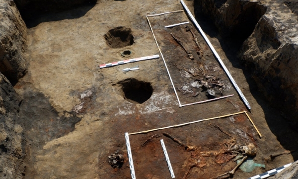 Phát hiện hàng loạt ngôi mộ ‘nữ chiến binh Amazon’ 4.000 năm tuổi