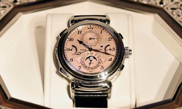 Chiếc đồng hồ 750 tỷ đồng đắt nhất thế giới có gì đặc biệt mà vẫn có ‘đại gia bí ẩn’ xuống tiền mua?