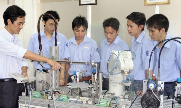 Phát triển nguồn nhân lực chất lượng cho ngành công nghiệp văn hóa thủ đô Hà Nội