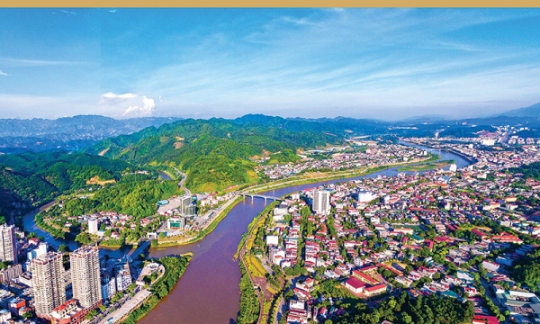 Thành phố duy nhất Việt Nam nằm sát đường biên giới Việt-Trung sẽ là 'thành phố trong rừng, rừng trong thành phố'