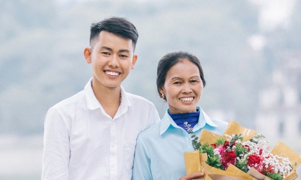 24 tuổi xây nhà 3 tỷ to nhất nhì làng tặng mẹ, YouTuber quê Thái Nguyên nói gì khi lọt Top 30 Under 30 châu Á của Forbes?