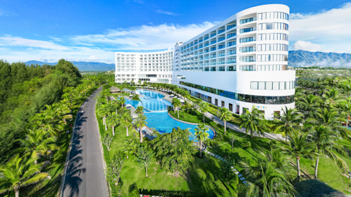 Trọn bộ sưu tập khu nghỉ dưỡng gốc của Crystal Bay Card
