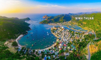 Vịnh Vĩnh Hy - Một trong bốn vịnh biển đẹp và hoang sơ nhất Việt Nam