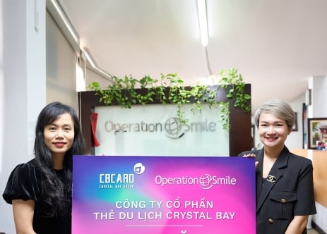 Đồng hành cùng Quỹ OPERATION SMILE VIỆT NAM – CRYSTAL BAY CARD trao tặng 5 ca phẫu thuật nụ cười