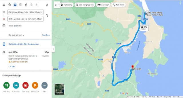 Xe máy là phương tiện được nhiều người lựa chọn để đến đảo Bình Lập