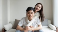 Đổi cách tìm người yêu: Hẹn hò bằng… đi hái rau dại