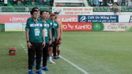 CĐV 'tát vào mặt' CLB HAGL
