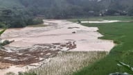 Mưa lớn kéo dài ở Yên Bái khiến hàng trăm nhà dân ngập lụt, một học sinh tử vong