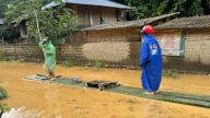 Sớm ổn định đời sống người dân vùng lũ Phiêng Nghè