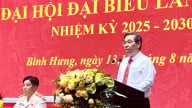Ông Nguyễn Phước Lộc dự và chỉ đạo đại hội Đảng bộ lần đầu tiên của xã Bình Hưng và xã Bình Chánh