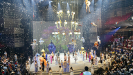 Thiếu nhi TP.HCM thích thú khám phá 'Mơ show' với nghệ thuật xiếc - múa rối, mapping hiện đại