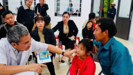 Khám sàng lọc, phẫu thuật miễn phí cho trẻ em khuyết tật ở Lào Cai