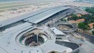 Sự cố dột nước nhà ga T3 sân bay Tân Sơn Nhất đang được trám lại các vị trí hở, bổ sung lại keo