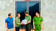 Lai Châu: Bàn giao 4 ngôi nhà tình nghĩa cho hộ nghèo