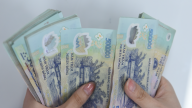 Hà Nội: Nhiều cán bộ nghỉ hưu trước tuổi, có trường hợp nhận hơn 2,5 tỷ đồng
