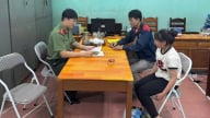 Tuyên Quang: Ấm lòng hình ảnh Công an xã và người dân cưu mang bé gái 14 tuổi đi lạc
