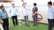 Phó Chủ tịch UBND tỉnh Lào Cai Nguyễn Thành Sinh khảo sát hoạt động du lịch khu vực hồ Thác Bà