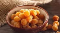 Loại quả phơi khô thành 'vị thuốc đại bổ', cứ ra chợ Việt là thấy bán đầy