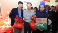 Góp yêu thương, sẻ chia Tết sớm với người dân vùng cao Mường É (Sơn La)