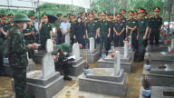 Lào Cai thực hành lấy mẫu ADN hài cốt liệt sĩ chưa xác định danh tính tại Nghĩa trang liệt sĩ Bảo Thắng