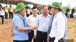 Nông dân hồ hởi vào Ngày hội này tại đề án 1 triệu ha lúa chất lượng cao ở An Giang, Chủ tịch UBND tỉnh dự