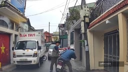 Lập biên bản vi phạm hành chính, tiếp tục điều tra hành vi sử dụng hung khí đe dọa người đi xe máy tại TP Hà Tĩnh