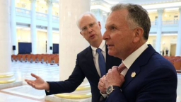 Đặc phái viên Witkoff gây sốc khi nói với ông Trump 'con đường nhanh nhất dẫn đến hòa bình Ukraine'