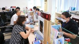 Cập nhật mức trợ cấp mới nhất cho cán bộ, công chức nghỉ hưu trước tuổi do sáp nhập đơn vị hành chính 