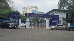 Trường THPT Lý Thái Tổ bị phụ huynh 'tố' thu phí đặt cọc giữ chỗ trái quy định, không hoàn trả
