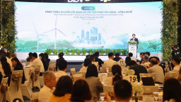Cần 'bàn tay' Nhà nước và 3 giá trị 'không thể đong đếm được bằng tiền' từ chuyển đổi xanh
