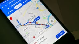 Vì sao ứng dụng Google Maps cho xem bản đồ miễn phí suốt 20 năm?