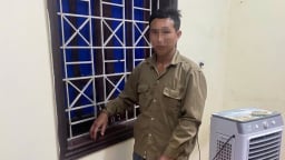 Tạm giữ nam phụ huynh vào trường hành hung, bắt cô giáo đứng giữa mưa ở Nghệ An