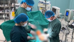 Kỳ tích cứu chiếc chân dập nát vì tai nạn giao thông cho 1 phụ nữ