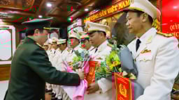 68 cán bộ thuộc Công an tỉnh Lâm Đồng nhận quyết định nghỉ hưu trước tuổi