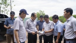 Lãnh đạo TP.Huế kiểm tra nguồn cung đất san lấp cho dự án mở rộng cao tốc Cam Lộ- La Sơn 