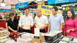 Một phiên chợ đặc biệt quy tụ hơn 500 sản phẩm OCOP, nông sản, đặc sản các làng nghề ở giữa Thủ đô Hà Nội