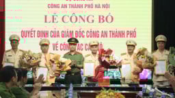 7 cán bộ lãnh đạo cấp phòng thuộc Công an Hà Nội tình nguyện nghỉ hưu khi sắp xếp bộ máy