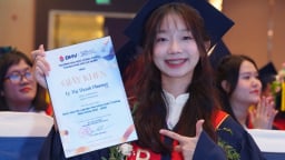 Nghị lực của nữ thủ khoa tốt nghiệp Trường ĐH Hùng Vương TP.HCM: Những giọt nước mắt sau nụ cười