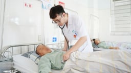 Chạy marathon trong nắng nóng, 2 người suy thận cấp, máu cô đặc