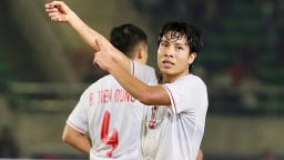 HLV Kim Sang-sik tìm ra 'siêu hậu vệ mới', quên luôn Đoàn Văn Hậu?