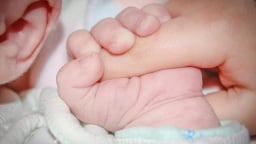 Chi phí sinh hoạt tăng cao, thu nhập thấp khiến phụ nữ Việt ngại sinh thêm con