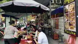 Hộ kinh doanh rục rịch tăng giá hàng hóa