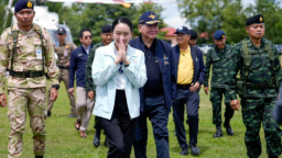 Thủ tướng Thái Lan đối mặt với tối hậu thư của đảng đối tác yêu cầu từ chức
