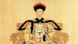 Vì sao khi đi vi hành, Càn Long lại muốn giết một người trồng dưa vô danh?