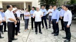 Bình Dương công bố danh sách Chủ tịch, Phó Chủ tịch HĐND và Chủ tịch, Phó Chủ tịch UBND các xã, phường mới 