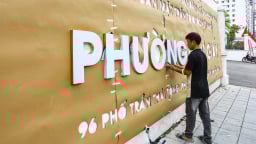 Hà Nội đồng loạt thay biển tên trụ sở phường trước ngày vận hành bộ máy hành chính mới